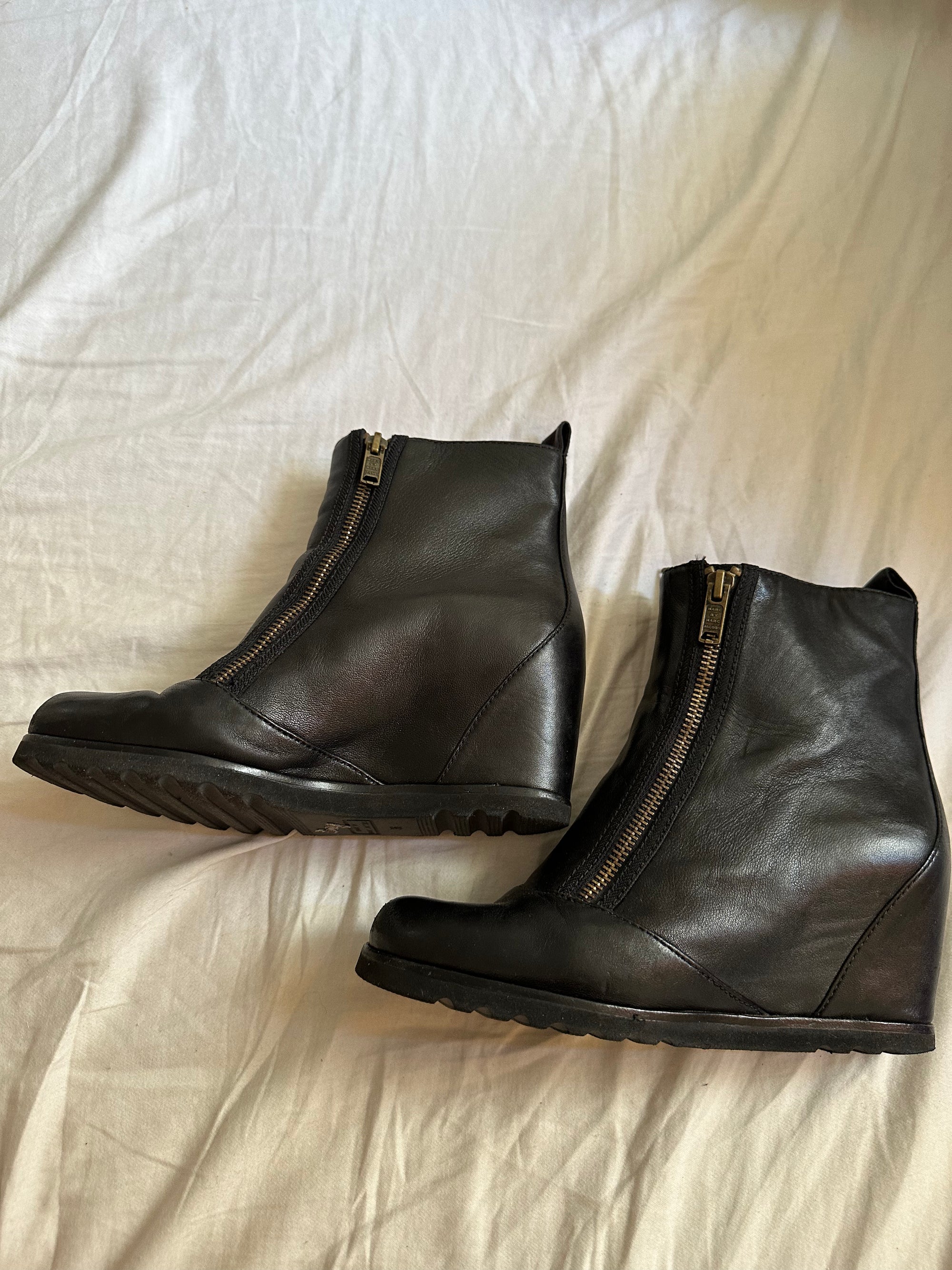 Marc Jacobs Indie Sleeze Wedged Boots